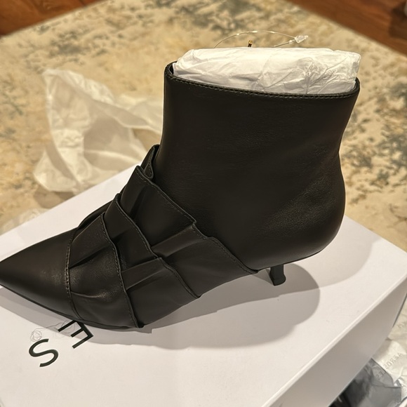 Aerosoles Black Kitten Heel Boots Style Loloa - Picture 4 of 5